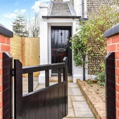 Stylish 2 Bedroom Cottage, Close To Town Centre Worthing Ngoại thất bức ảnh